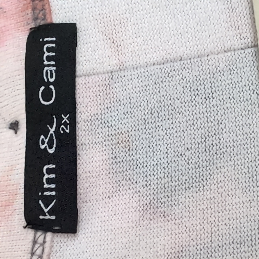 Top - Picture 2 of 3